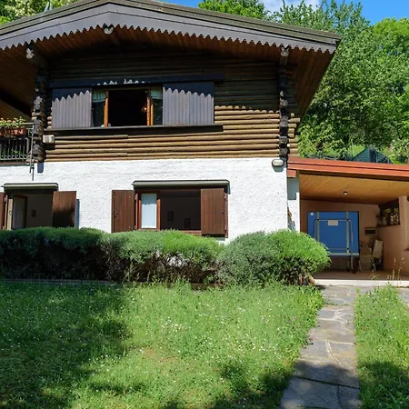 Chalet In The Woods House For 8 Persons And Large Garden Nebbiuno
