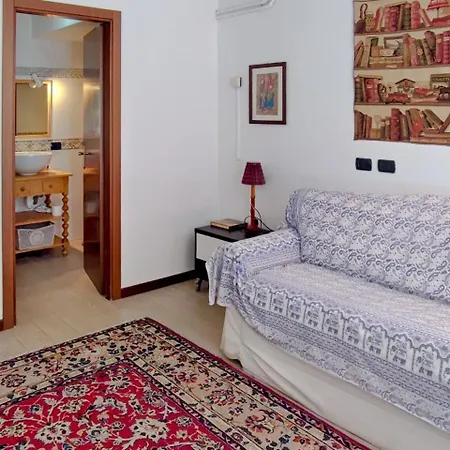 Alpesi faház In The Woods House For 8 Persons And Large Garden Nebbiuno
