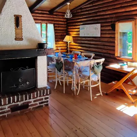 In The Woods House For 8 Persons And Large Garden Chalet *