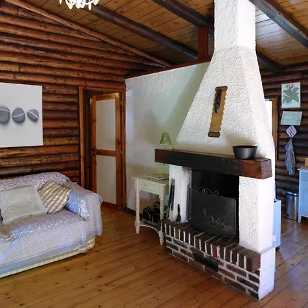 シャレー In The Woods House For 8 Persons And Large Garden *