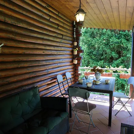 Chalet In The Woods House For 8 Persons And Large Garden