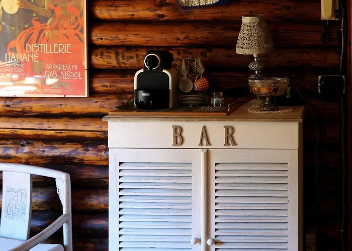 In The Woods House For 8 Persons And Large Garden *