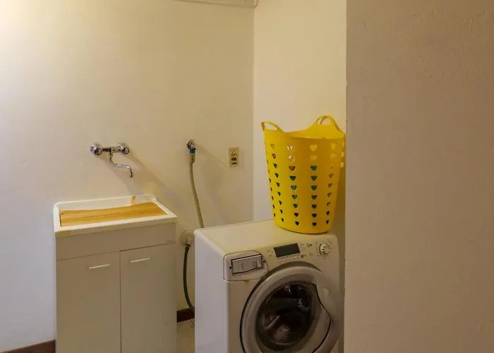 In The Woods House For 8 Persons And Large Garden *