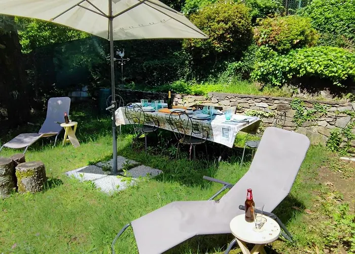 In The Woods House For 8 Persons And Large Garden Alpehytte *