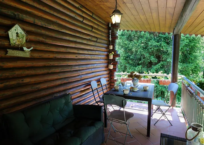 Chalet In The Woods House For 8 Persons And Large Garden